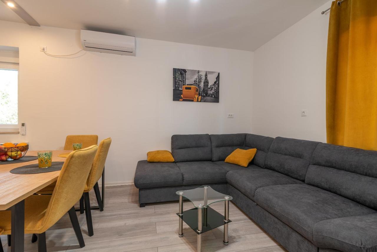 Apartman Galeb Трогір Екстер'єр фото