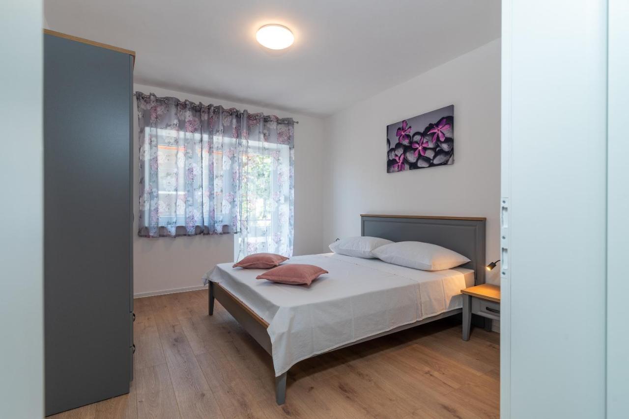 Apartman Galeb Трогір Екстер'єр фото