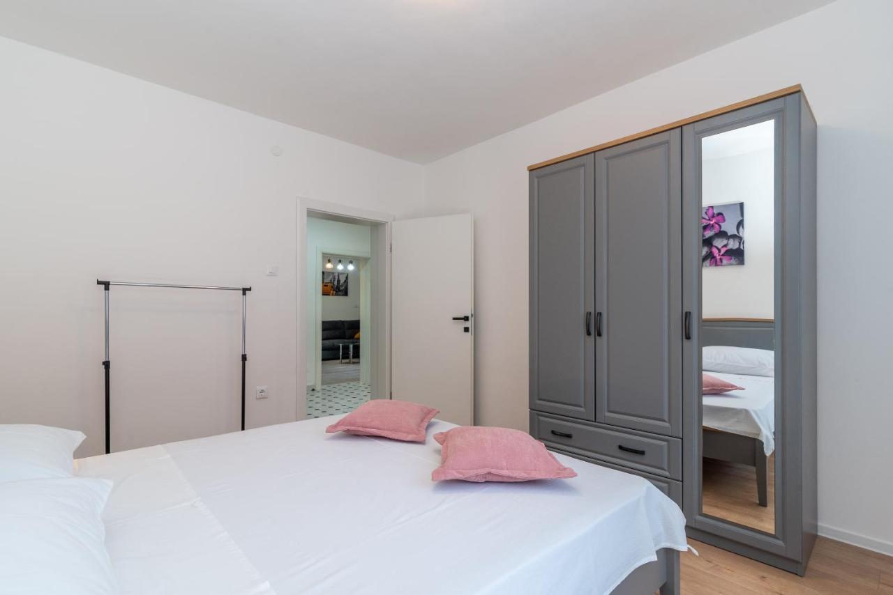 Apartman Galeb Трогір Екстер'єр фото