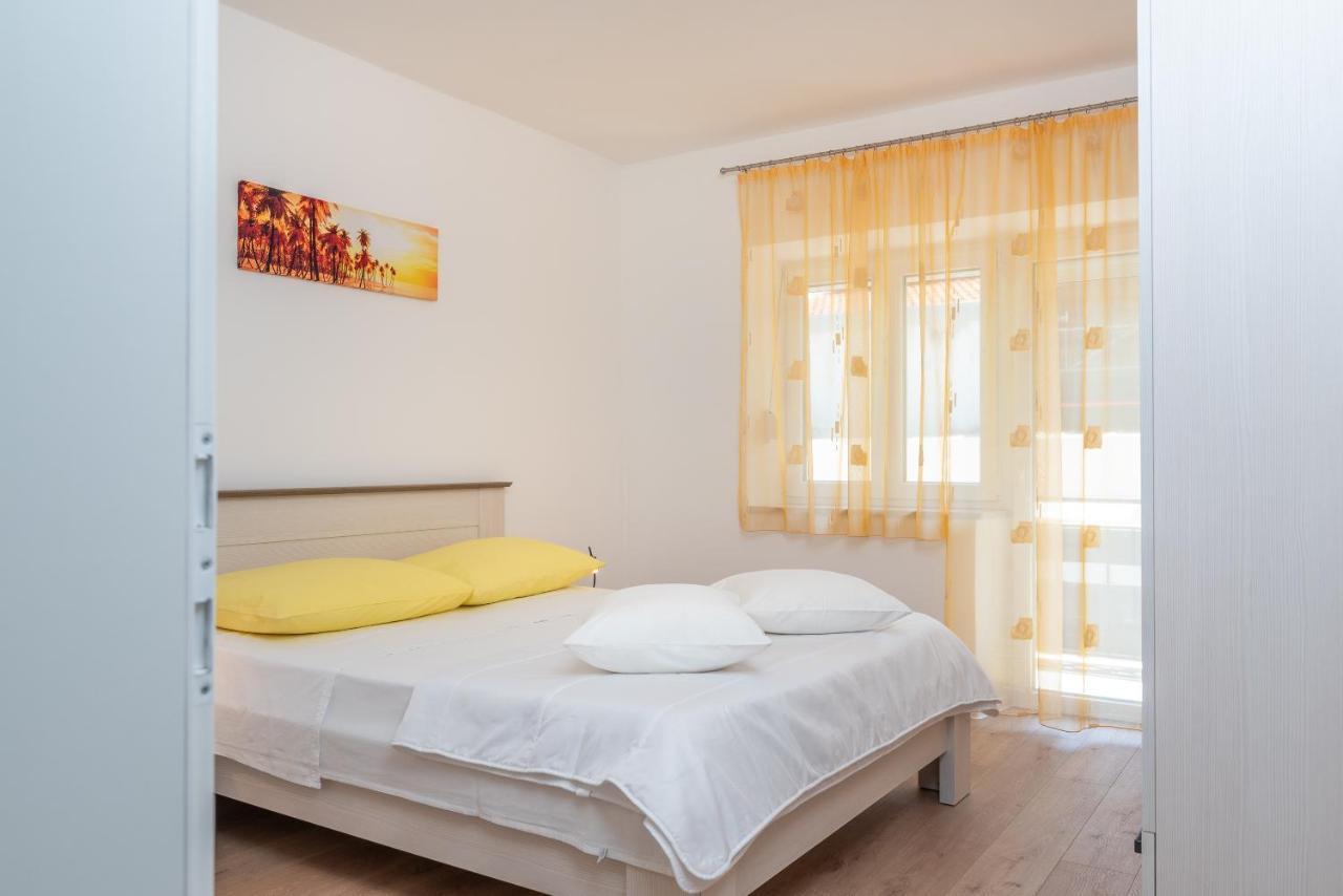 Apartman Galeb Трогір Екстер'єр фото