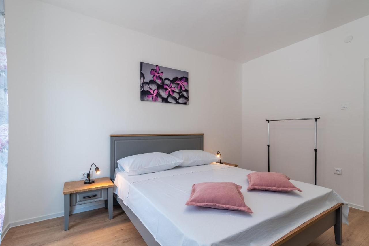Apartman Galeb Трогір Екстер'єр фото