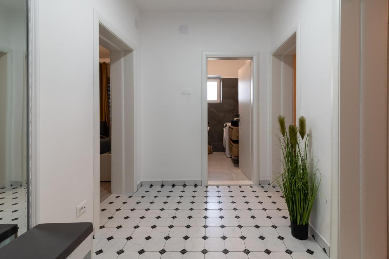 Apartman Galeb Трогір Екстер'єр фото